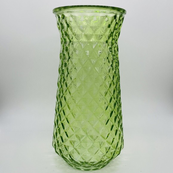 Vintage Paula DPS Diamond Pineapple Textured Pattern Green Art Glass Vase 9” - Picture 1 of 4
